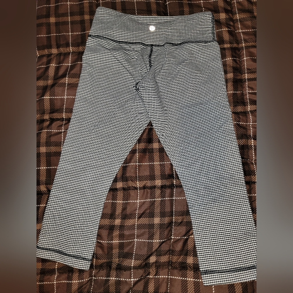 Lululemon cropped leggings
